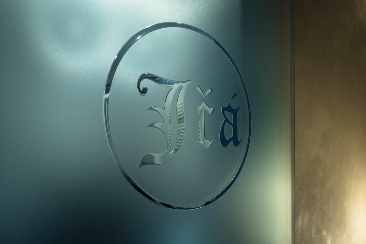 Apart Otel Jecna 4*